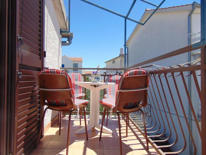 Apartment Mirjana Vodice Exterior foto